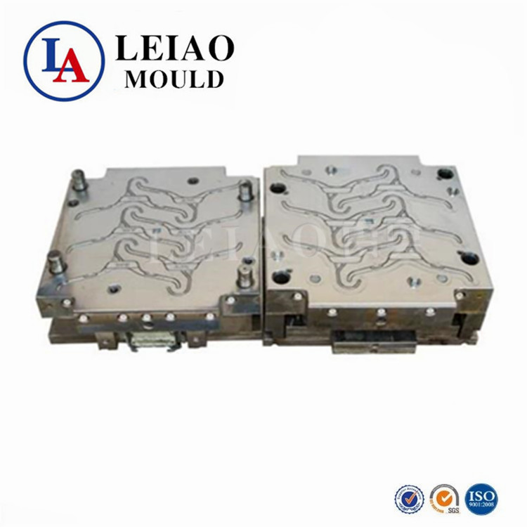Out of the eight-hanger mold